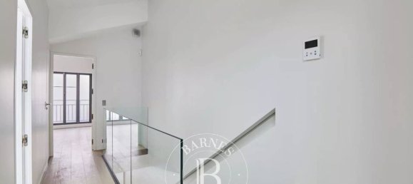 3 Schlafzimmer Wohnung in Paris, France, Nr. 127862 12