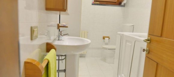 5 bedrooms Apartment in Massa, Italy No. 364669 15