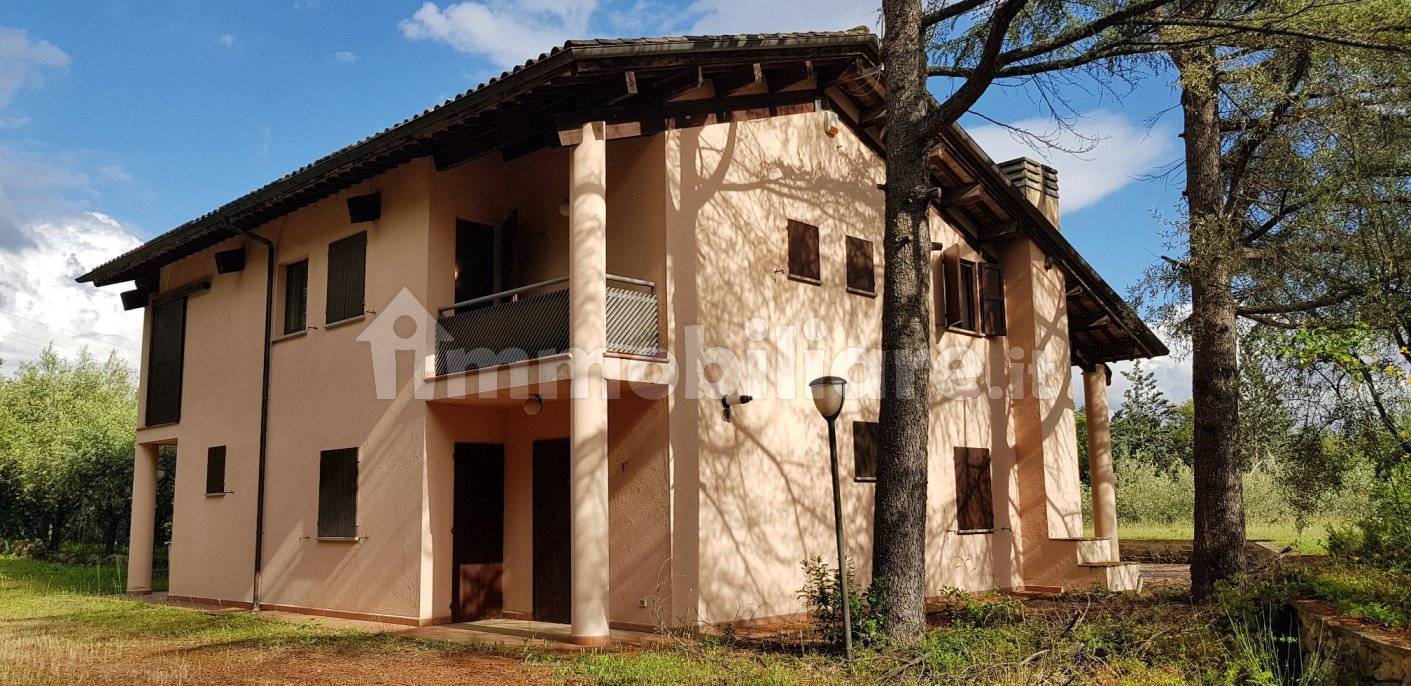 Вилла с 5 спальнями в Перуджа, Италия № 219314