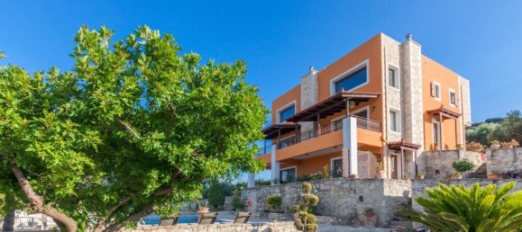3 bedrooms Villa in Heraklion, Greece No. 2773 2