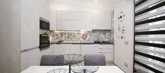 Villa de 4 habitaciónes en Rome, Italy No. 379120 3