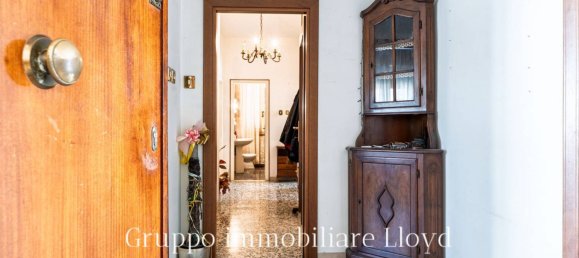 3 Schlafzimmer Wohnung in Livorno, Italy, Nr. 64125 2