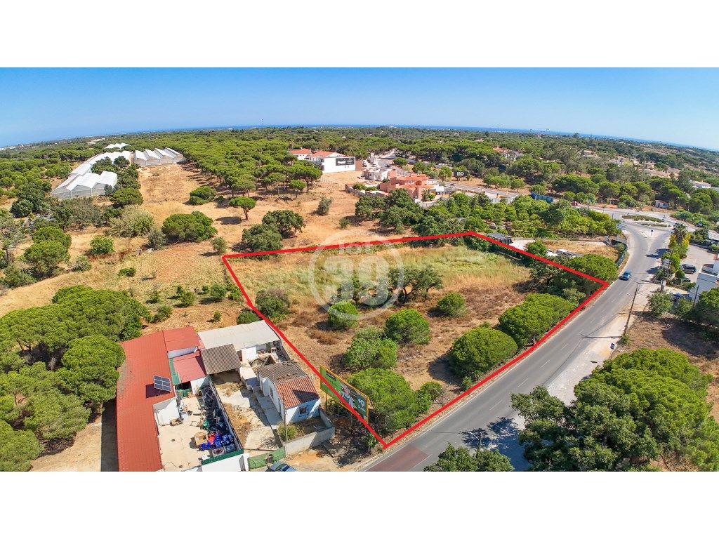 Terreno en Almancil, Portugal 4232 m² No. 325271