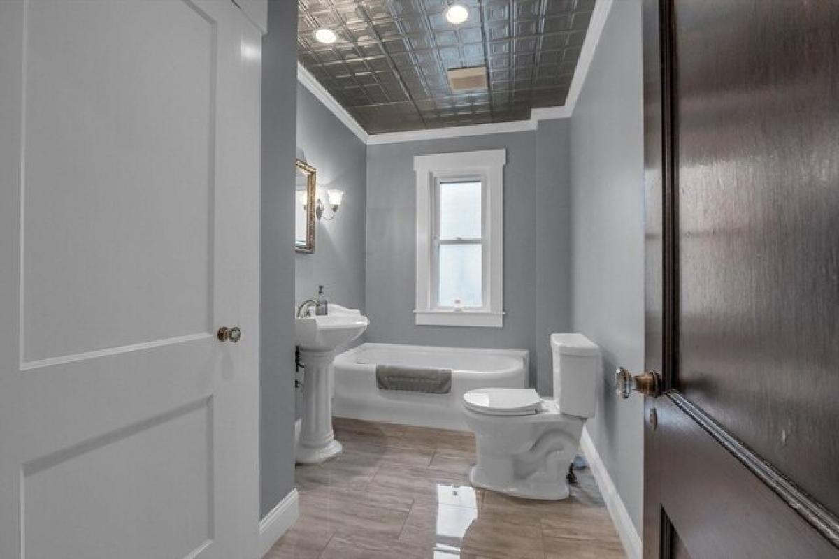 5 bedrooms House in Fitchburg, USA No. 378963