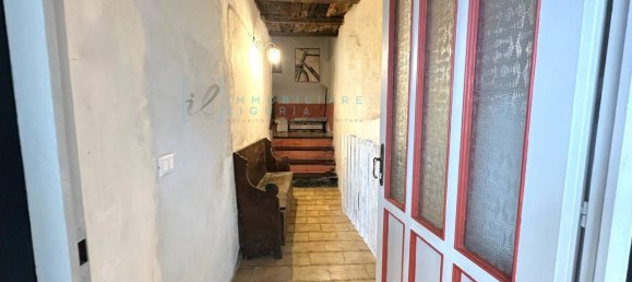 Casa de 7 habitaciónes en Arnasco, Italy No. 7634 14