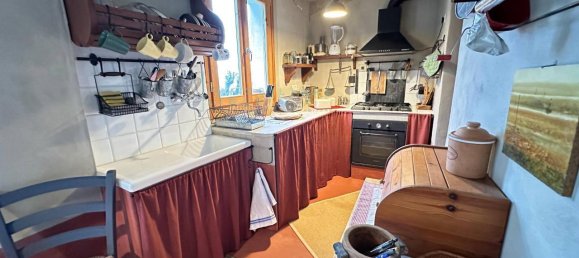 Casa de 7 habitaciónes en Arnasco, Italy No. 7634 26