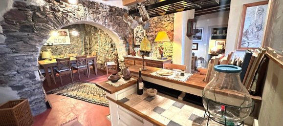 Casa de 7 habitaciónes en Arnasco, Italy No. 7634 19