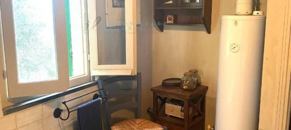 Casa de 7 habitaciónes en Arnasco, Italy No. 7634 43