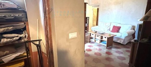 Casa de 7 habitaciónes en Arnasco, Italy No. 7634 49