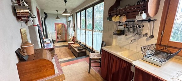 Casa de 7 habitaciónes en Arnasco, Italy No. 7634 34