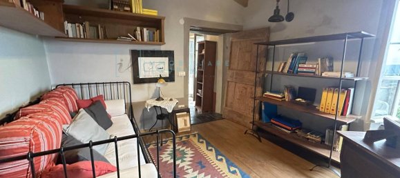 Casa de 7 habitaciónes en Arnasco, Italy No. 7634 41