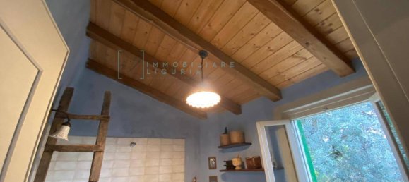 Casa de 7 habitaciónes en Arnasco, Italy No. 7634 47