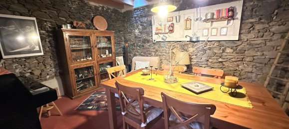 Casa de 7 habitaciónes en Arnasco, Italy No. 7634 46