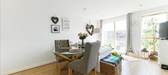 Apartamento T2 em London, United Kingdom N.º 7241 2
