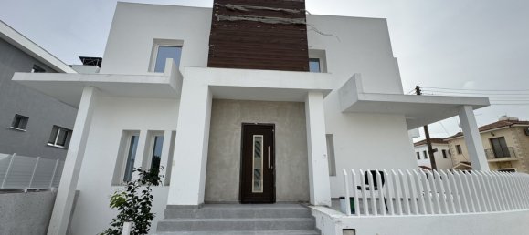 4 chambres maison de ville à vendre à Larnaka, Cyprus № 26077 25
