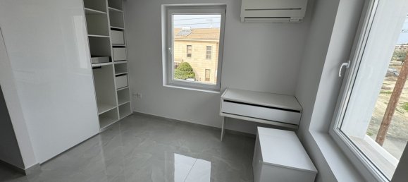 4 chambres maison de ville à vendre à Larnaka, Cyprus № 26077 12