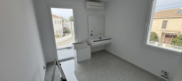 4 chambres maison de ville à vendre à Larnaka, Cyprus № 26077 16