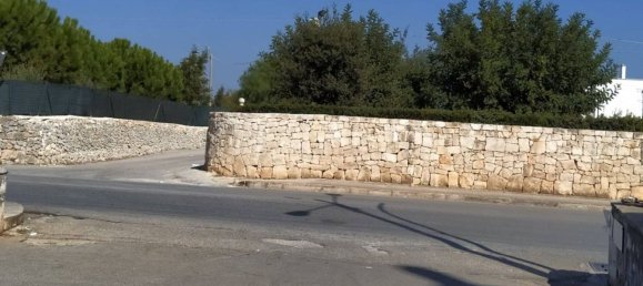 Гараж 20м² в Остуни, Италия № 154759 6