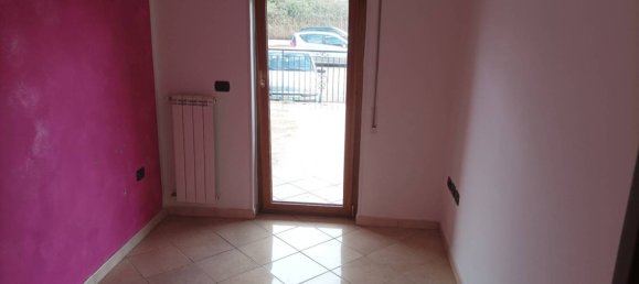 2 Schlafzimmer Wohnung in Cassino, Italy, Nr. 203013 2
