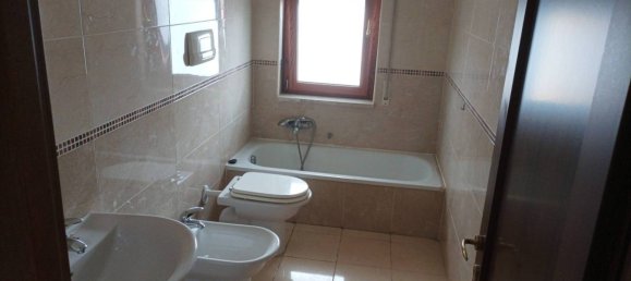 2 Schlafzimmer Wohnung in Cassino, Italy, Nr. 203013 3