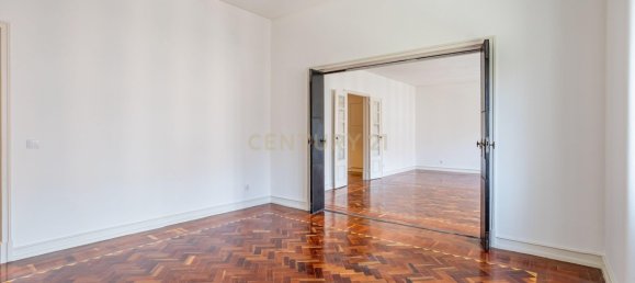 4 bedrooms Apartment in Lisbon, Portugal No. 90108 12