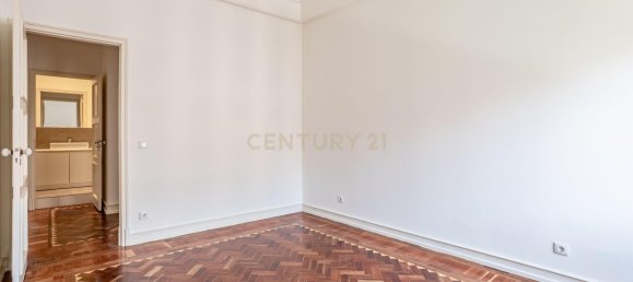 4 bedrooms Apartment in Lisbon, Portugal No. 90108 39