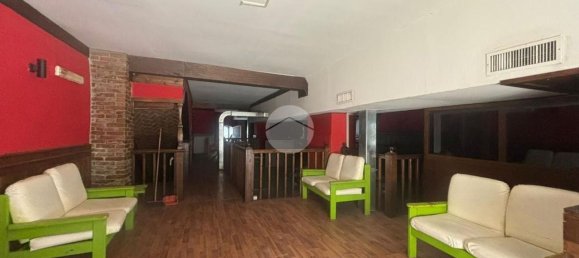  مستودع في Naples, Italy 250متر مربع رقم 103000 8