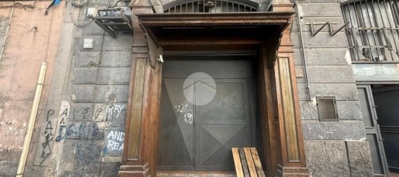  مستودع في Naples, Italy 250متر مربع رقم 103000 4