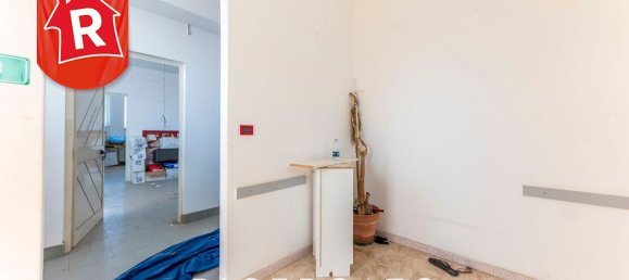  عقار تجاري في Ugento, Italy 500متر مربع رقم 304324 38