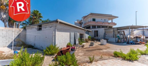  عقار تجاري في Ugento, Italy 500متر مربع رقم 304324 36