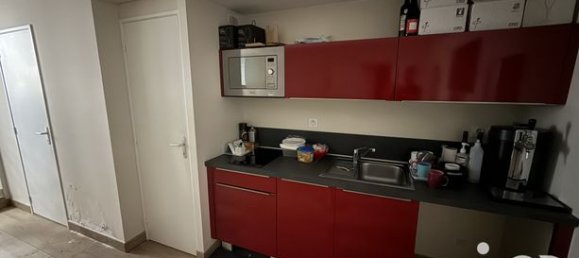 Офис 300м² в Анже, Франция № 285998 15