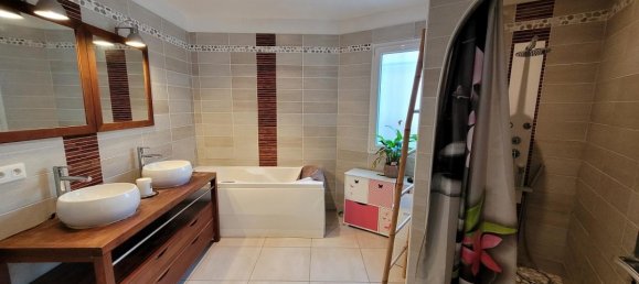 Casa T4 em Magalas, France N.º 38019 11