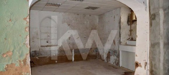 1011m² Building in Evora, Portugal No. 144152 14