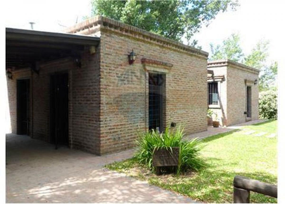 3 bedrooms House in Escobar, Argentina No. 94686