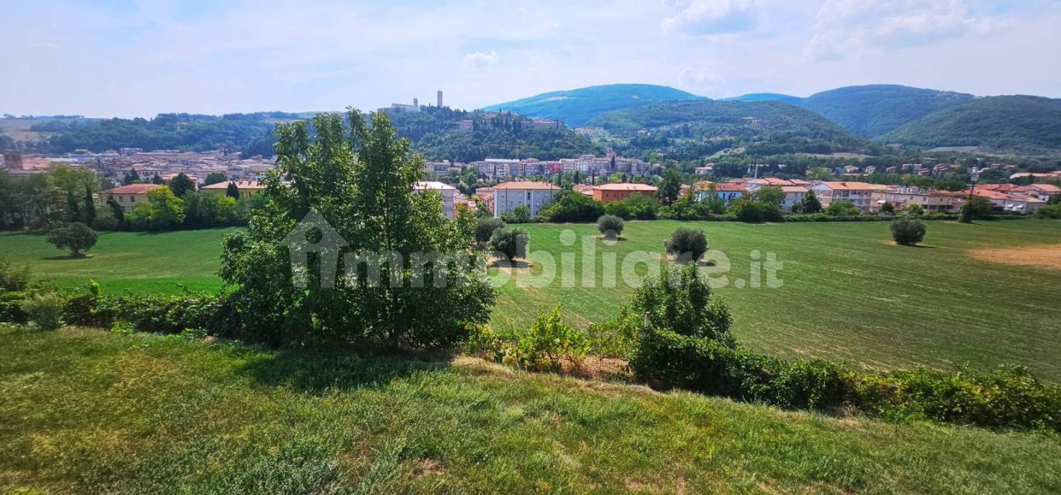 Terrain à San Severino Marche, Italy 67000m² No. 309236