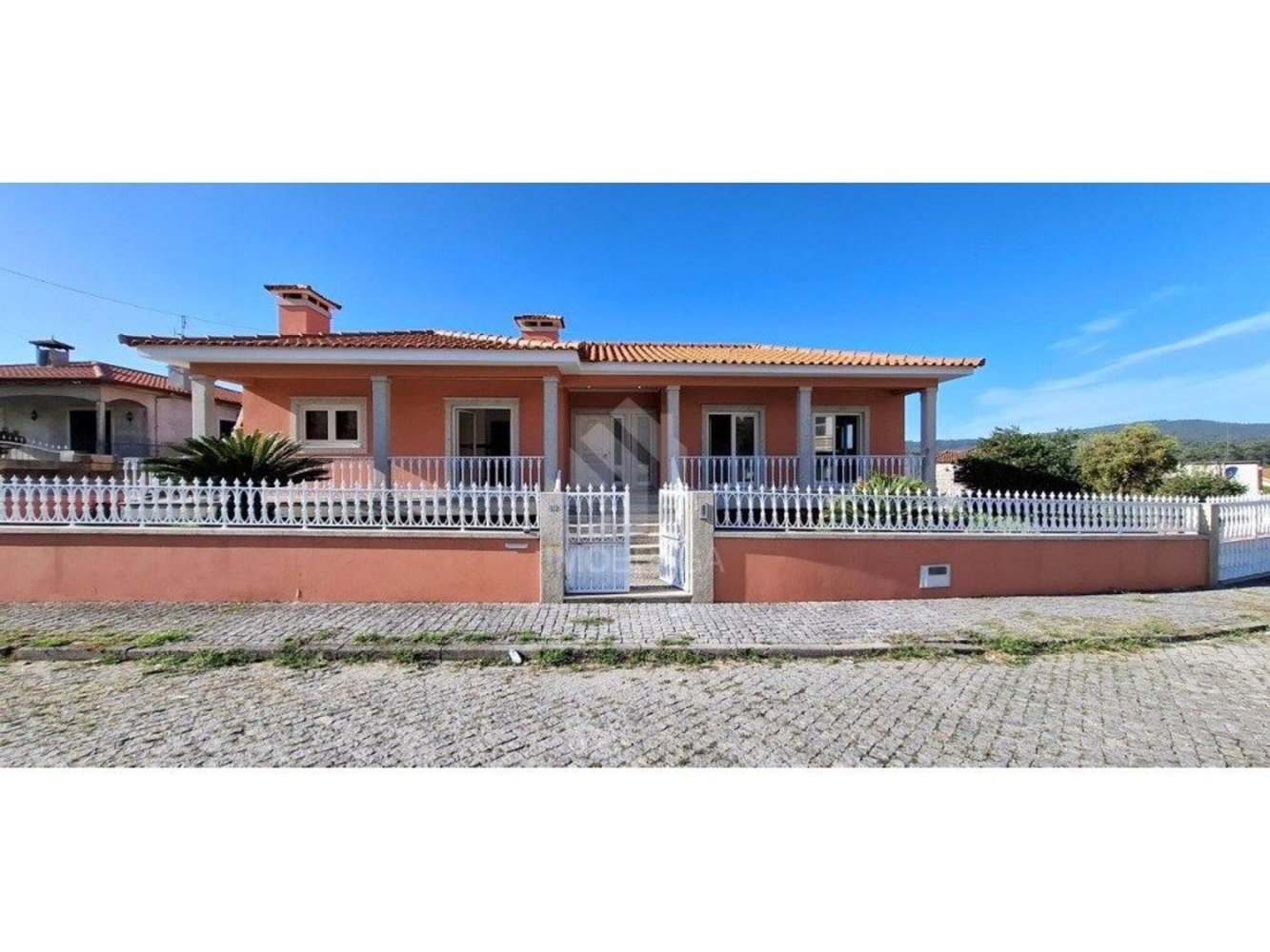 3 bedrooms House in Nine, Portugal No. 310537