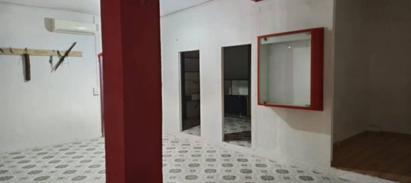 4 Schlafzimmer Gewerbliche Immobilie in Taranto, Italy, Nr. 161216 25