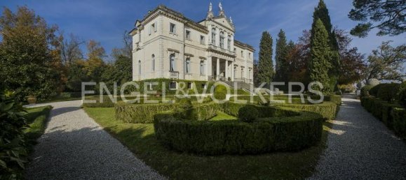 8 غرف نوم فيلا في Conegliano, Italy رقم 194342 2