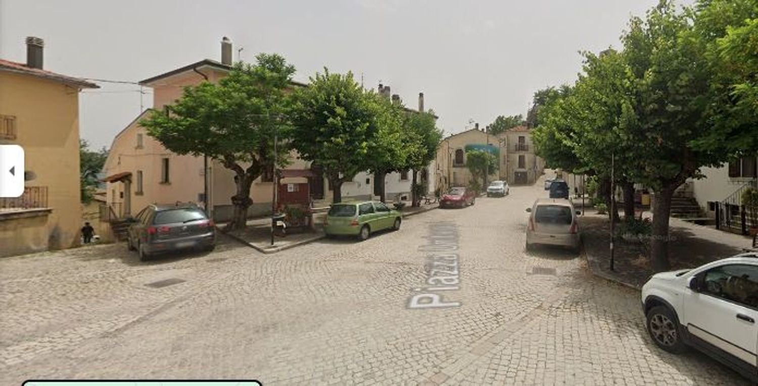 4 bedrooms House in Castel di Sangro, Italy No. 337095