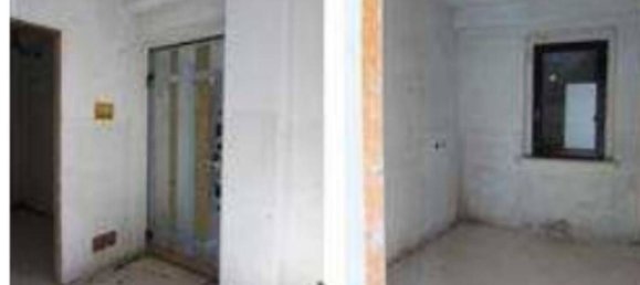 3-salle Appartement à Recanati, Italy No. 307194 4