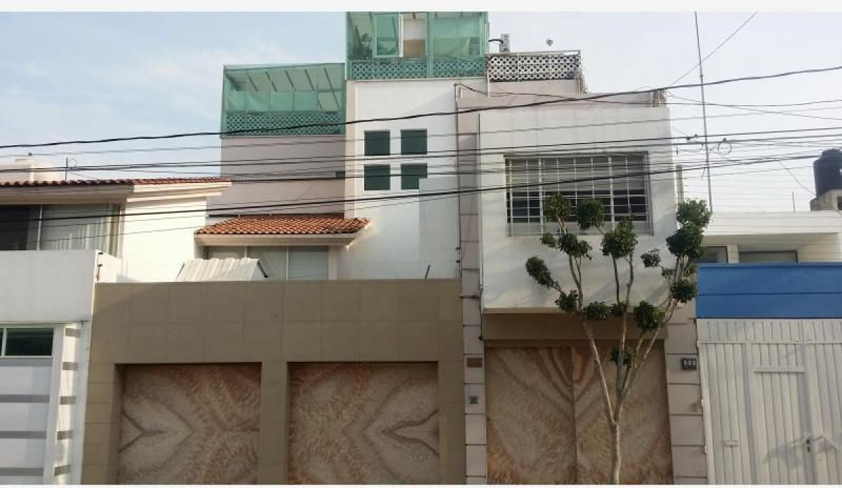 3 bedrooms House in Puebla, Mexico No. 157880