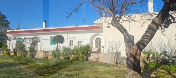 Вилла с 5 спальнями в Локоротондо, Италия № 18908 26