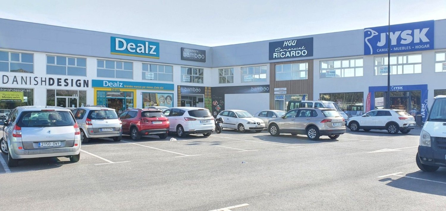 3 bedrooms Commercial property in La Nucia, Spain No. 4327