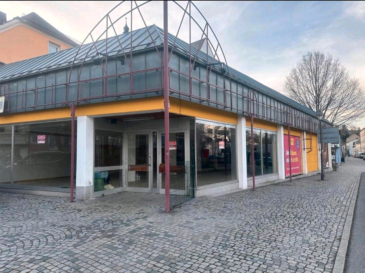 Склад 1070м² в Хоф, Германия № 218834