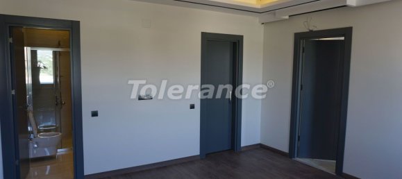 Apartment 4+1 in Mersin, Turkey No. 759 18
