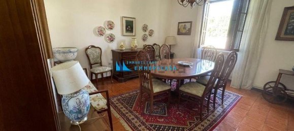 6 bedrooms Villa in Carrara, Italy No. 215094 9