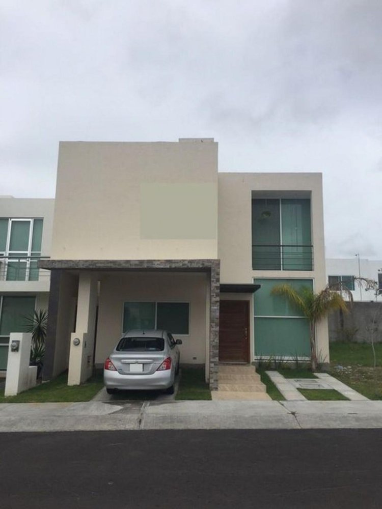 4 bedrooms House in Queretaro, Mexico No. 169572