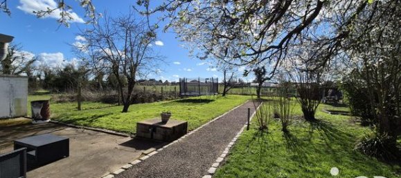 Casa de 5 dormitorios en Deux-Sevres, France No. 301900 10