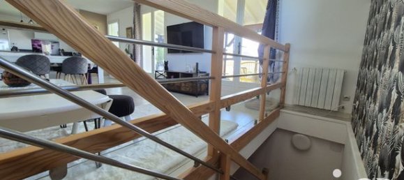 Casa de 5 dormitorios en Deux-Sevres, France No. 301900 16