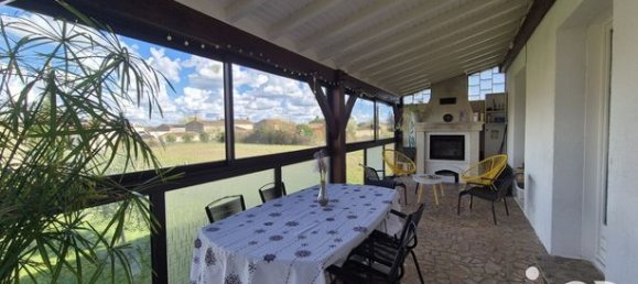 Casa de 5 dormitorios en Deux-Sevres, France No. 301900 11